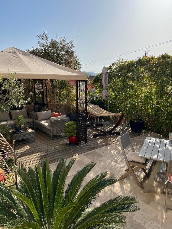 Rdc De Maison Avec Terrasse Barbecue Toulon Exteriér fotografie
