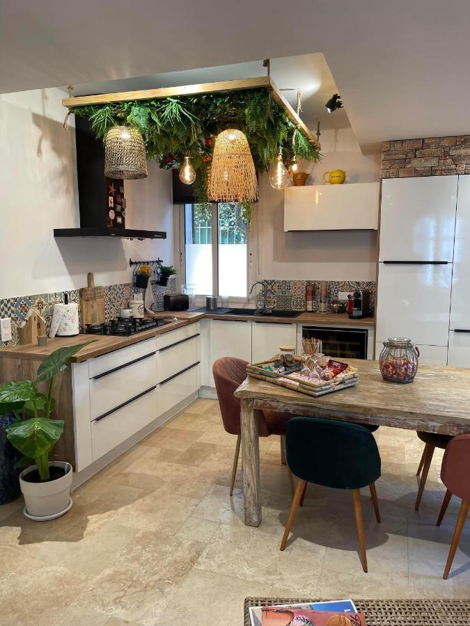Rdc De Maison Avec Terrasse Barbecue Toulon Exteriér fotografie
